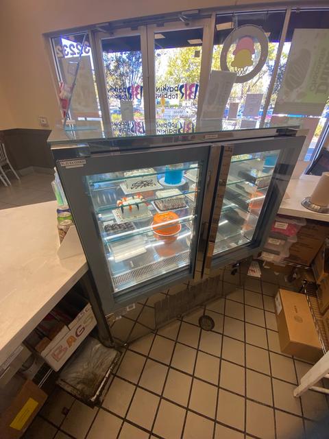 Oscartek display case overview.