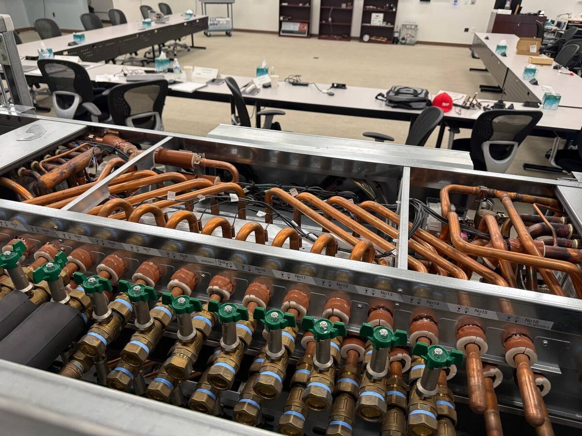 Mitsubishi City Multi copper refrigerant manifold