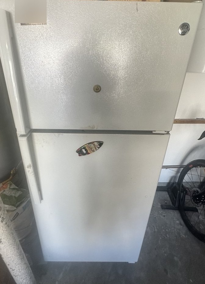 GE top-freezer refrigerator repair in Dublin, CA