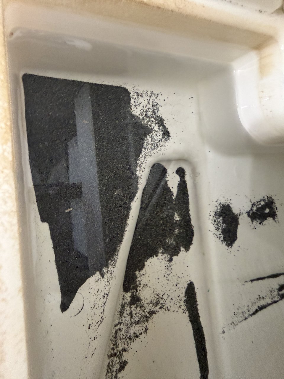 Hoshizaki KMD-460MAH ice maker on a Cornelius ice and beverage dispenser repair in Fremont, CA by ADRIUM, photo 1