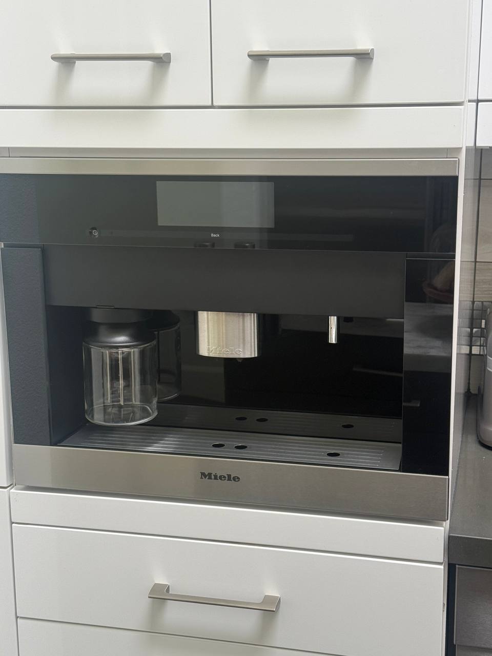 Miele Built-In Coffee System Deep Clean in Alamo (CVA6805) in Alamo, CA