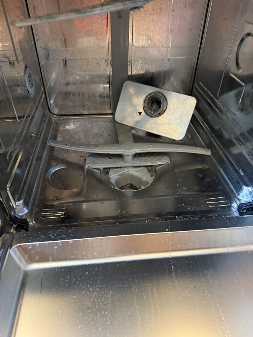 Thermador built-in dishwasher, model DWHD440MFP repair in Alameda, CA by ADRIUM, photo 1