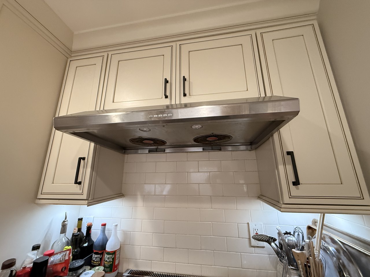 Zephyr under-cabinet range hood, rating plate lists models AK2500B and AK2536B repair in Walnut Creek, CA